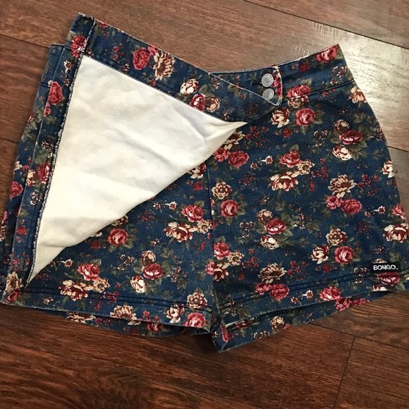 Vintage 90s Amazing Denim Floral Skort Asking $128 on FP app today🇬🇵 - Picture 4 of 9
